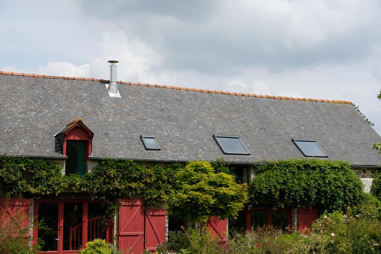 La Maison Jaune A La Janaie Parigné 외부 사진